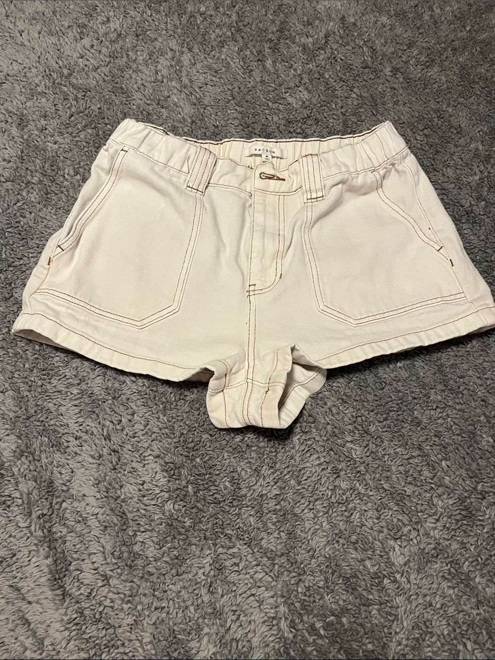 PacSun White Bone/cream Shorts with Brown Topstitching Size Medium Pockets